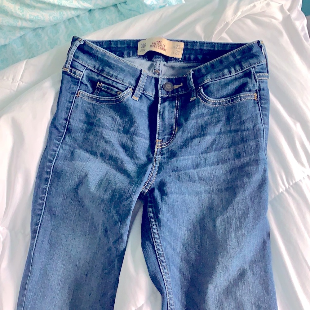 Hollister super skinny jeans!!